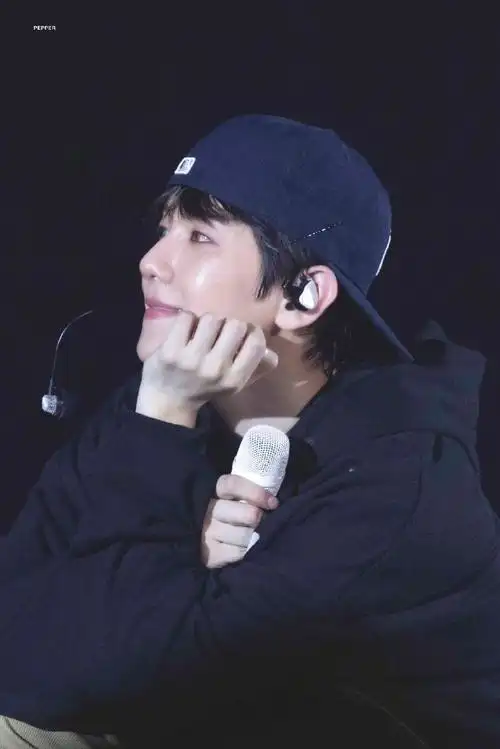 边伯贤#bbh bbx  240317【___l24/angel_padexo/chany0499/cloud_dda