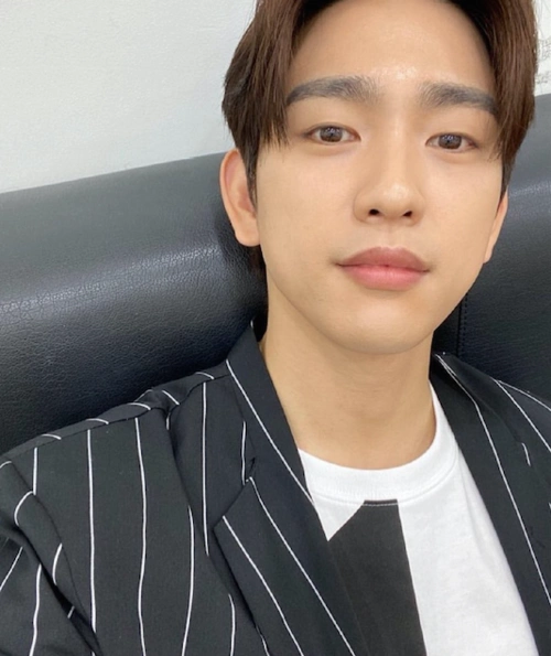 0基础护肤教学看完它80的男生皮肤都变好了