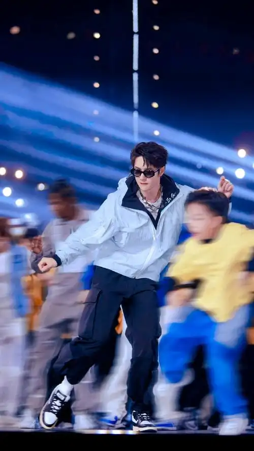 王一博这就是街舞##王一博