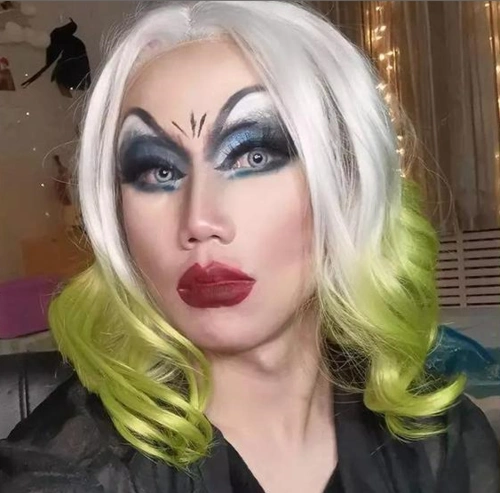 抖音网红韩佩泉男扮女装只为博君一笑迅速蹿红网络