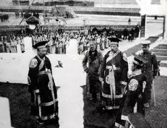 聊聊袁世凯为什么复辟帝制这件事儿