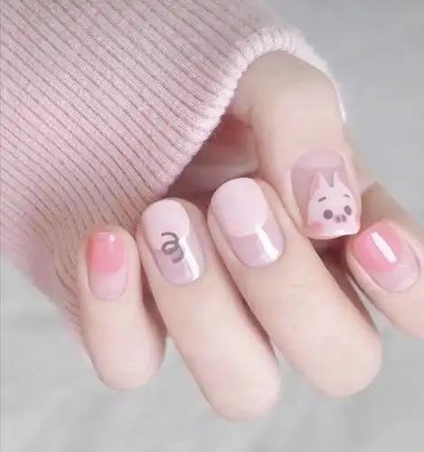 动物主题式美甲:短甲必做卡通款,就差没有蜡笔小新了