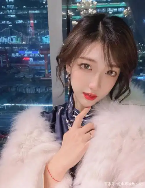 富婆千金二选一?抖音第一网红临界十缨出c,网友:我要美少女!