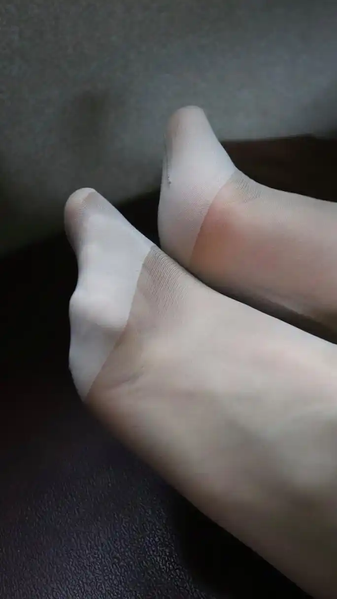 丝袜你们喜欢脚尖加固还是脚尖透明?集美们#足控