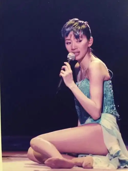 时空有约 终相见《似水流年》 首首金曲梅艳芳