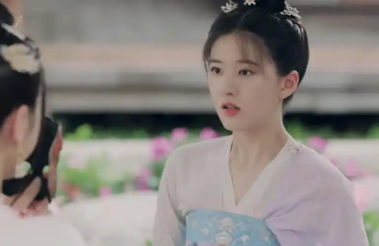 原创长歌行热巴造型老态十足被女二赵露思碾压漫画镜头太出戏