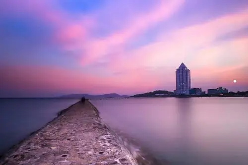 青岛海边的傍晚第二海水浴场