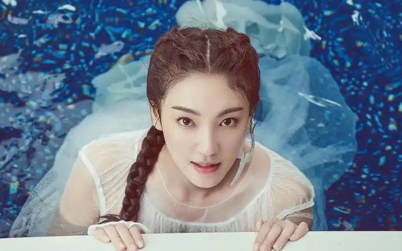 张雨绮杂志写真图片桌面壁纸