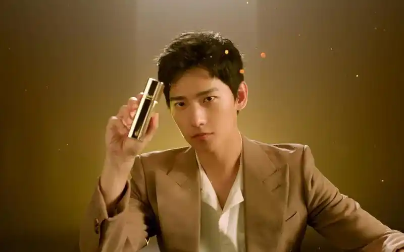 2021予你娇想成真,法国娇兰满载金蜜娇想携手杨洋开启璀璨新年的红运