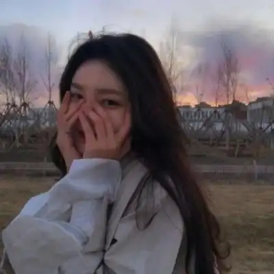 侧脸真人头像女生高清漂亮的头像女侧面高冷真人图片