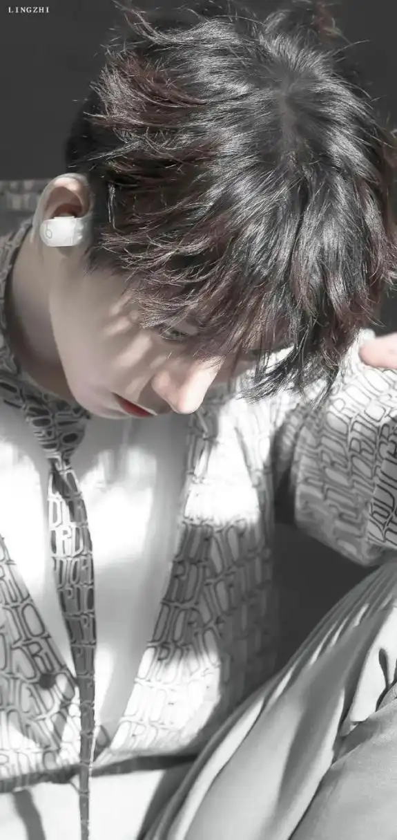 来丰富一下 王俊凯手机锁屏壁纸 #王俊凯# #王俊凯壁纸# #壁纸# #每天