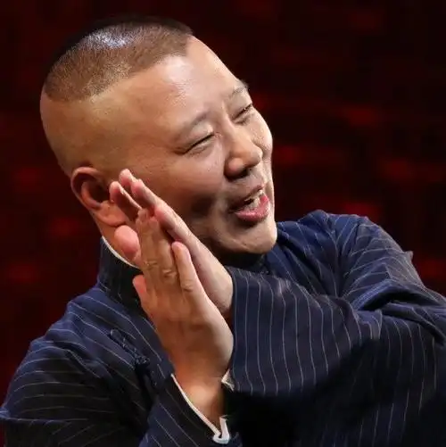 杨九郎真的好可爱啊!看来是很害怕郭德纲啊!