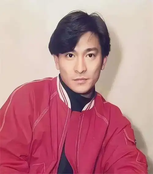 64岁刘德华连开四天演唱会,汤镇业犀利点评:背后竟是辛酸!