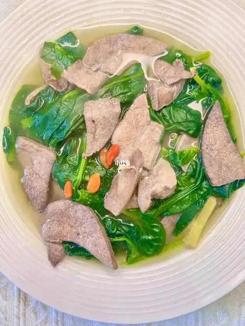补血补铁来吃菠菜猪肝汤75