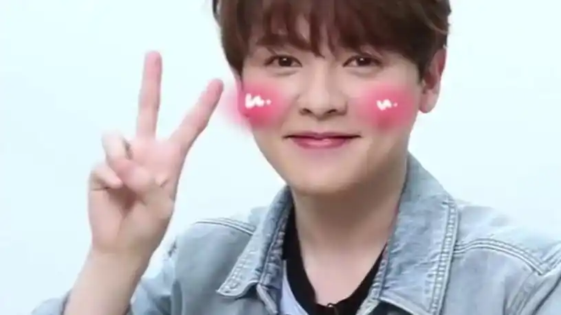 快乐彩蛋美食博主尤长靖在线营业吃汉堡不变胖的方法原来这么简单