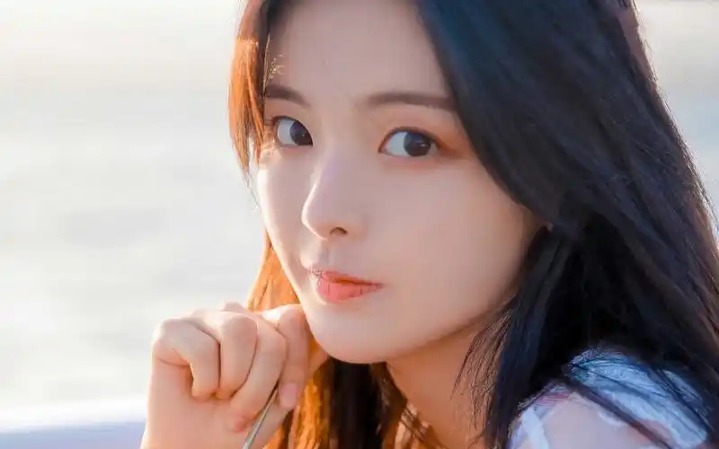 杨超越壁纸图片(6/9)