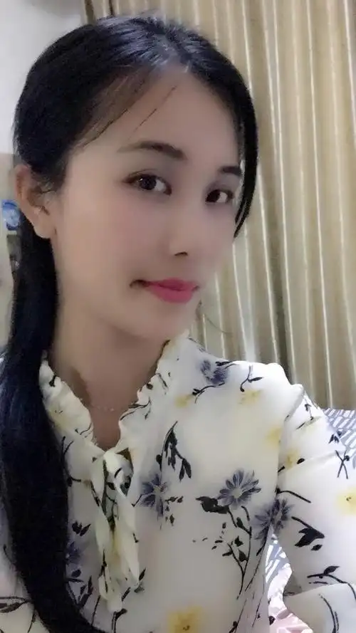 29岁离异女征婚照片(id:104427895)_广西南宁征婚交友_珍爱网
