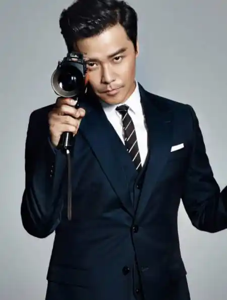 "天才导演"陈思诚:6次背叛全网讨伐,亿万资产是他最大的底气1-度小视