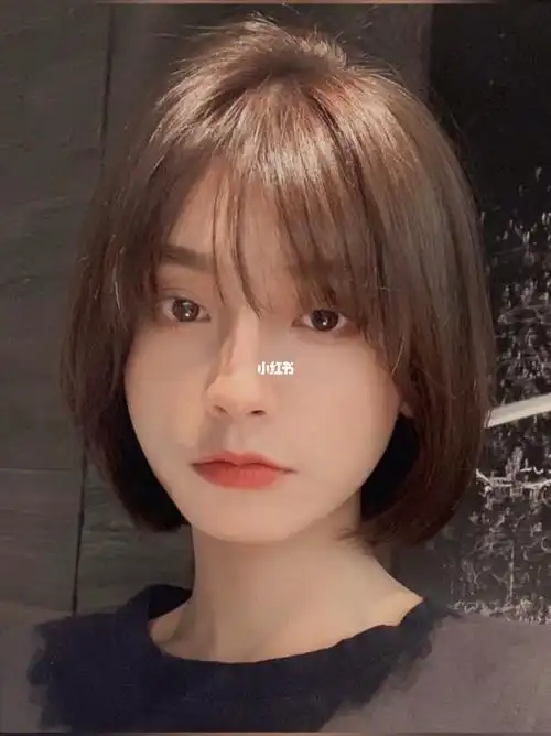 圆脸发型推荐女生初恋短发减龄显脸小发型