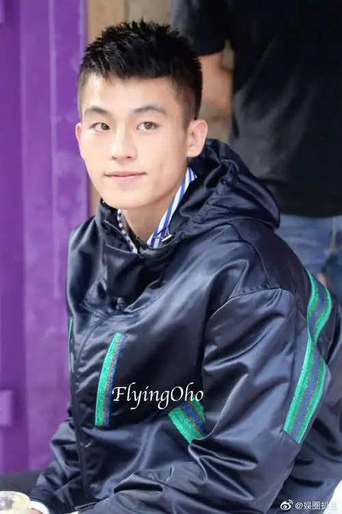 欧豪第一份工作是送外卖