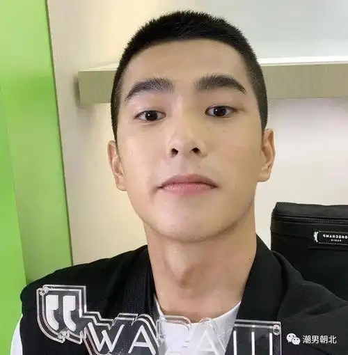 男生秋冬发型怎么剪才帅试试这3款潮流发型剪完太好看了