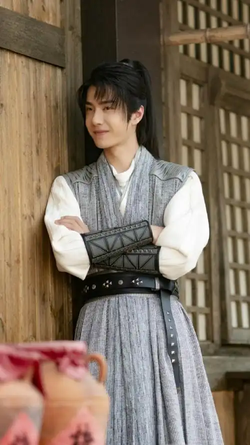 电视剧有翡超话王一博与谢允,穿越书墨凌风前行.