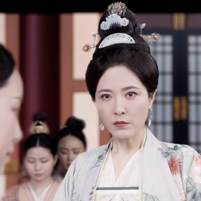 接连播出2部剧46岁曾黎再度圈粉保养得太好了