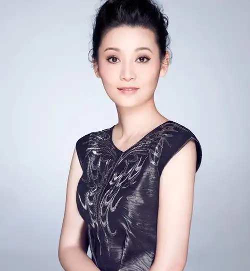 徐帆年轻旧照徐帆写真身材图