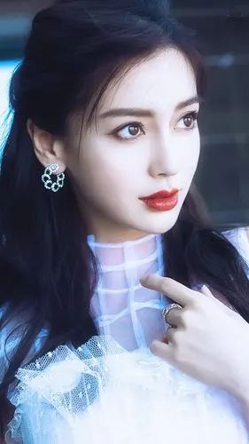 angelababy——★最可爱的颖三岁如颖随行★☆美鼻鼻☆奔跑吧