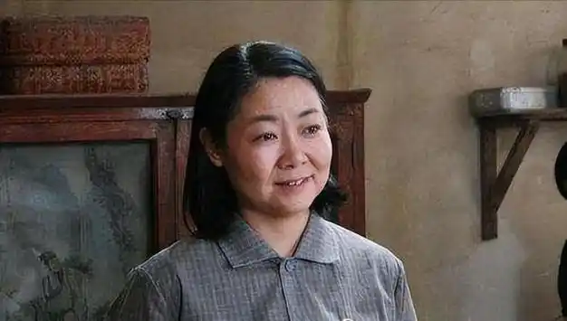 帅气演员丈夫把她宠成宝|黄渤|老戏骨|青岛往事|外来媳妇_网易订阅