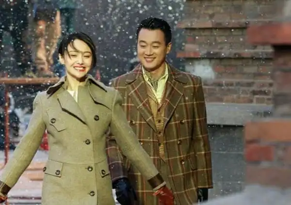 投资人希望郑爽承担千万ai换脸费,网友却心疼她,观众缘是玄学|张翰