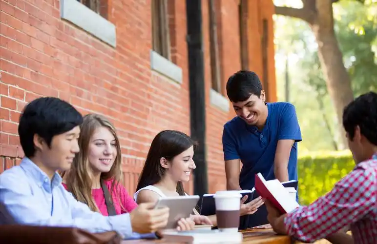 想去留学却没有高中毕业证?一文带你找到解决方案!_背景_成绩_高考