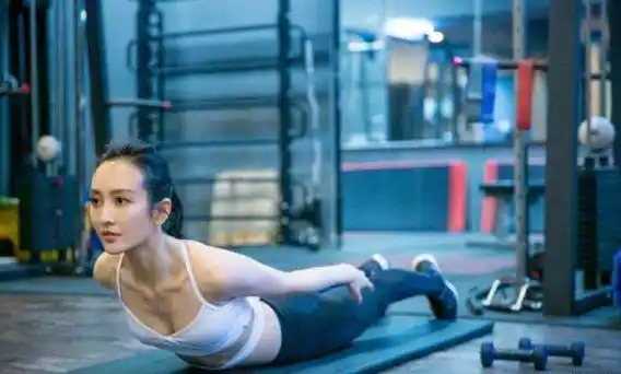 除此之外,还有很多明星也练习普拉提,孙俪娘娘,刘涛,刘嘉玲等等这些大