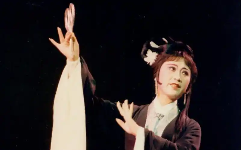 越剧《琵琶记·剪发卖发》周雅琴 上海静安越剧团1988年演唱会视频及