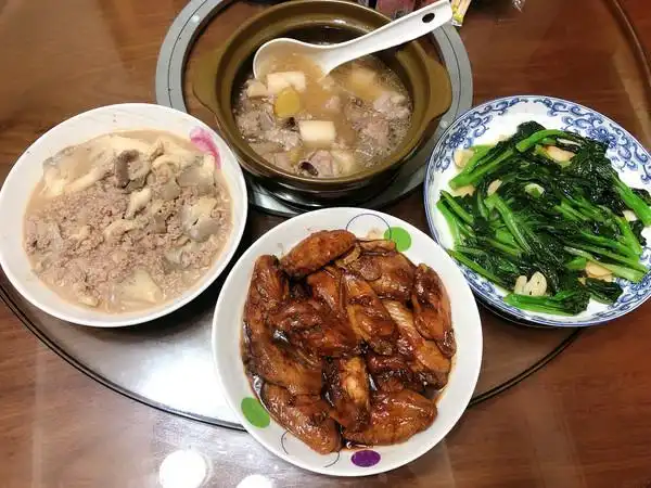 薇薇阿做的两人食营养晚餐