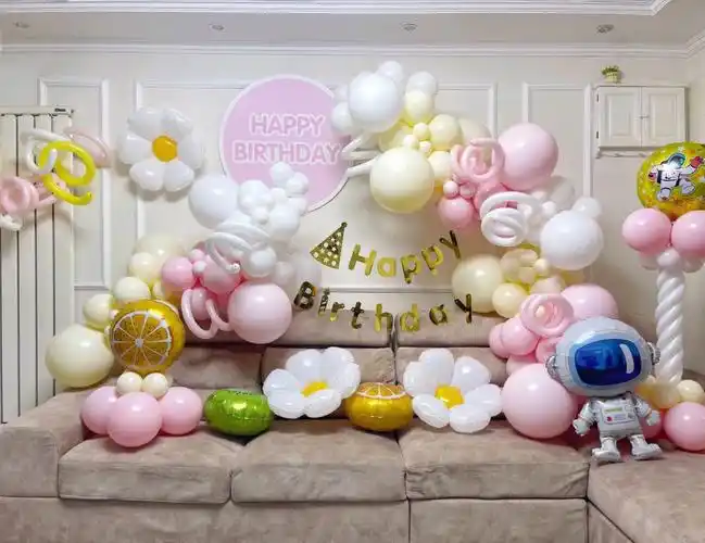 家庭宝宝宴生日布置