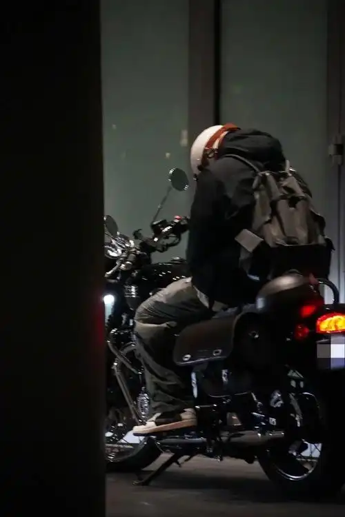 这一个背影视角就够够了!#exo #朴灿烈 - 抖音