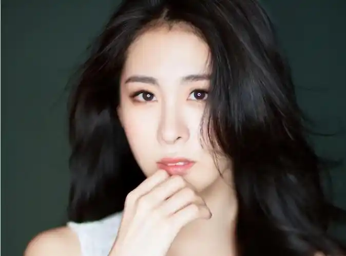 "2018年秋,我突然得知自己要当妈妈了"从2021年张碧晨在微博发的长篇