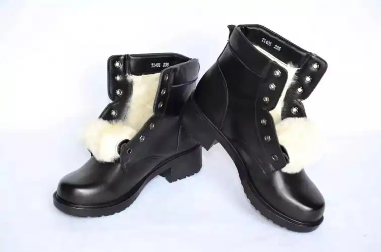 强人女军靴冬季真皮马丁靴作训鞋靴作战靴战