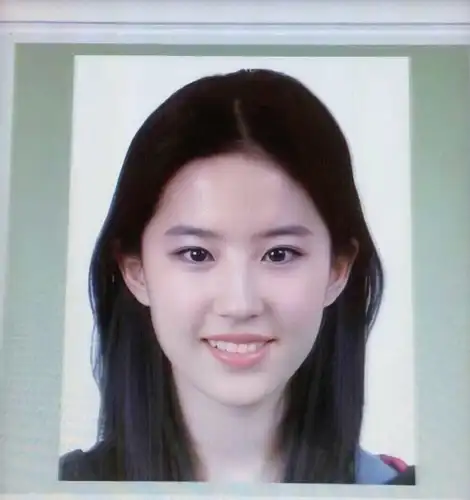 刘亦菲早期高清证件照被扒引热议!网友直呼:仙女真不是白叫的!