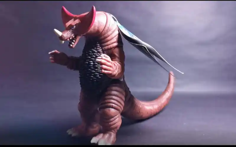 黑云制作第一百期麦克斯奥特曼17cm软胶系列哥莫拉