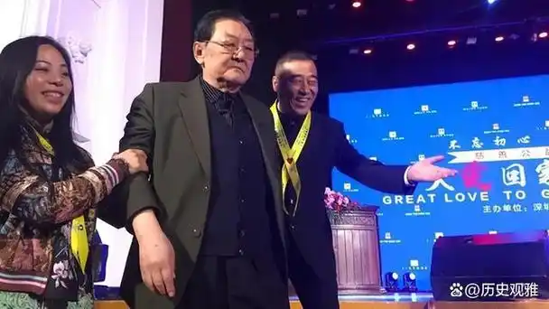 父亲是大导演,儿子是演员,女儿是编剧,一家人编导演全套阵容