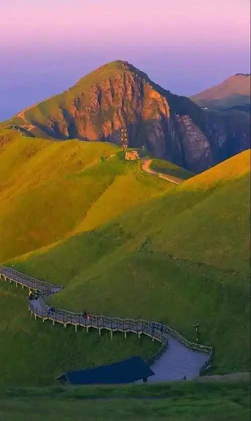 江西最被低估的山,中国十大"非著名"山峰之一!有中国最美星空