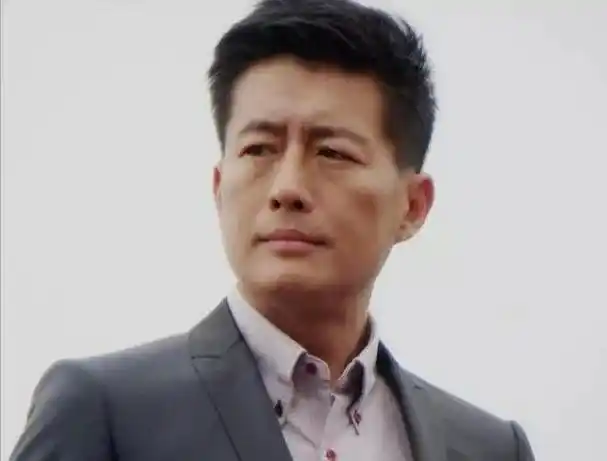 高曙光:与江珊离婚后,再婚娶女富商,52岁再当爸爸