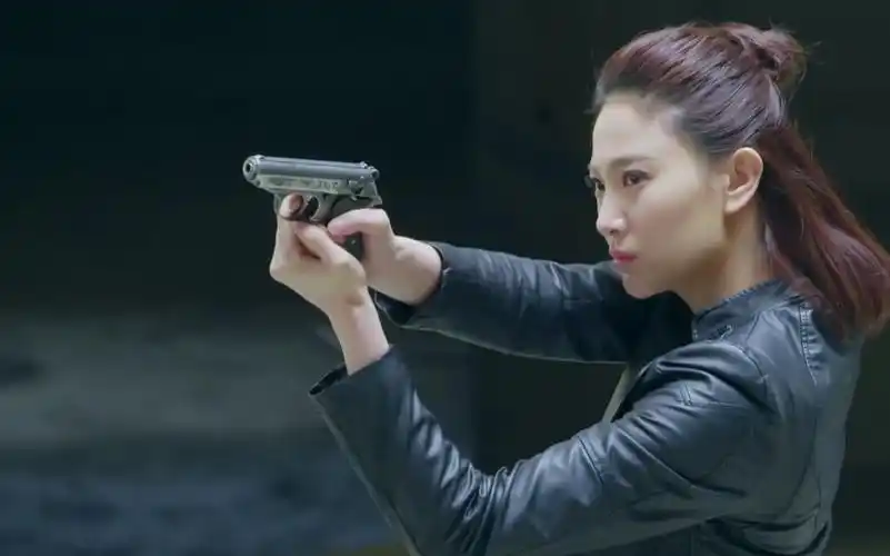 【侯梦莎】我的辣妹保镖_哔哩哔哩_bilibili