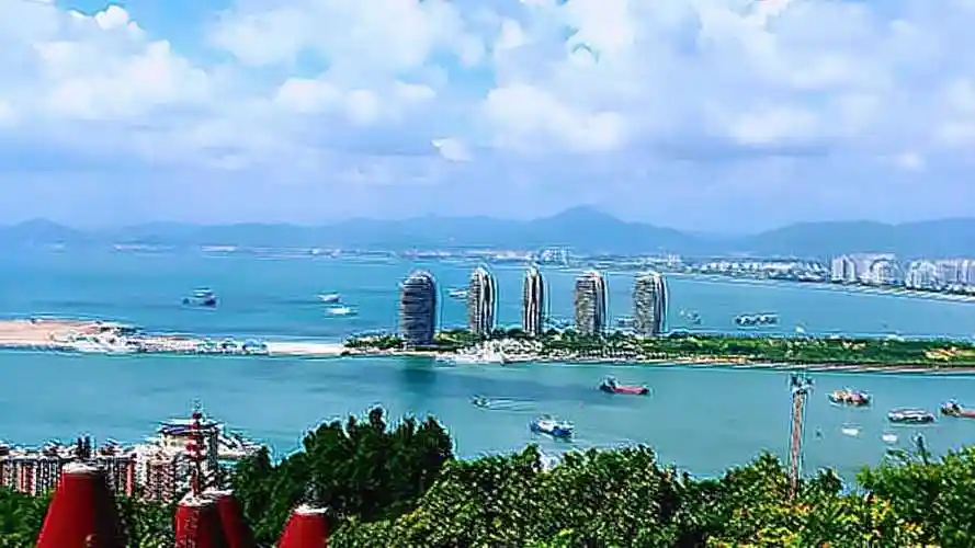 中国唯一热带滨海旅游城市·三亚