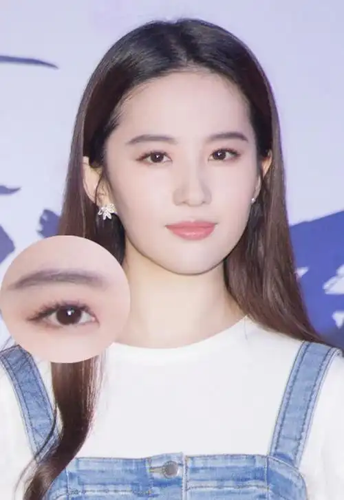 刘亦菲五官精致皮肤白皙,素颜照样"扛打",伪素颜妆容很重要