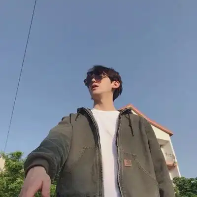 男生头像暖男帅气阳光 毕竟深情卜如久伴