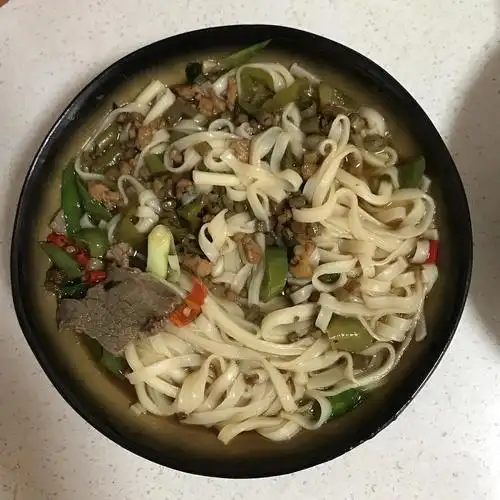 酸豆角牛肉面