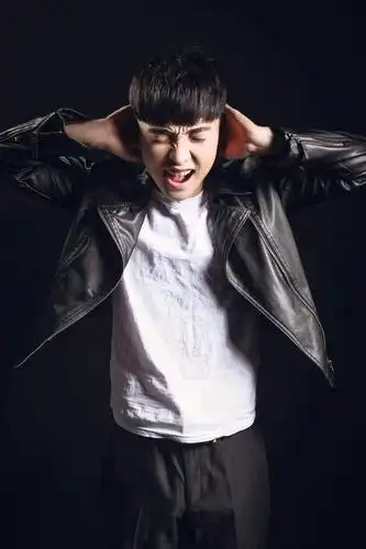 歌手罗永乾:最爱成名曲《专注》广受赞誉